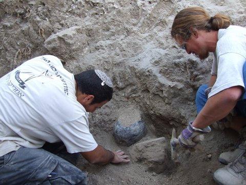In situ archaeology